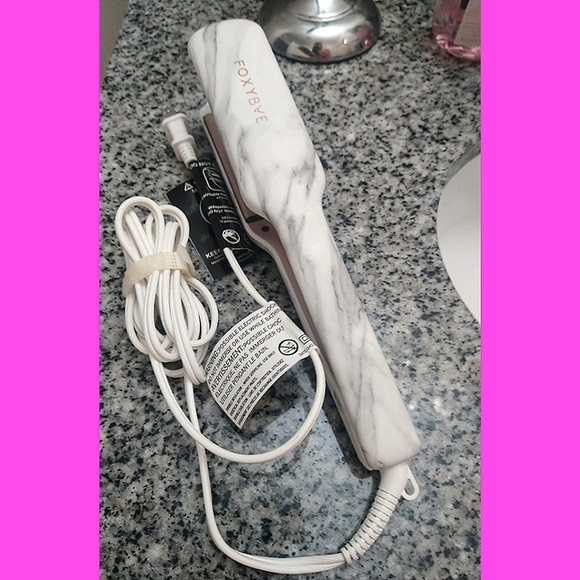 FoxyBae Other - FoxyBae White & Grey Marble Print Hair Straightener